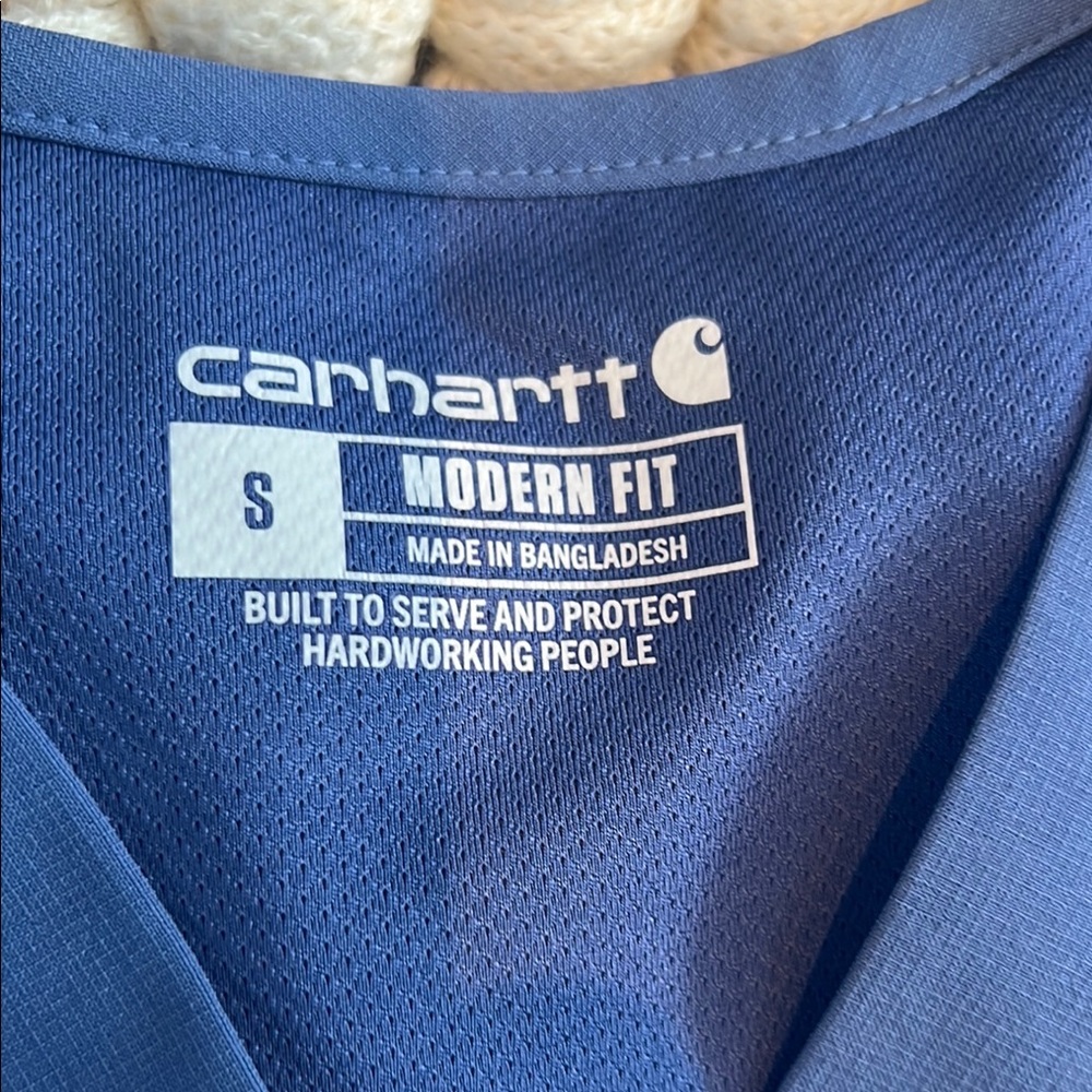 Carhartt Modern Fit Force-Flex Modern Fit oversized‎ V-Neck Scrub Top Small